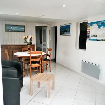 Holiday home Maison Charmante A Avec Jardin Et Terrasse Tredaniel