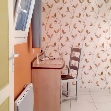 Maison Charmante A Avec Jardin Et Terrasse *